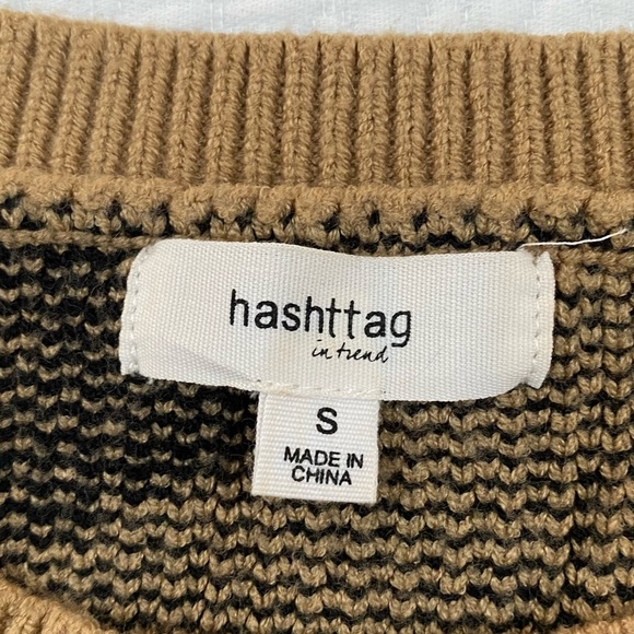 hashttag Animal Print Sweater - Picture 4 of 9